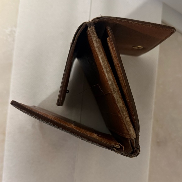 Vintage Louis Vuitton Monogram Wallet - Picture 4 of 7